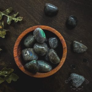 labradorite, witchcraft crystals, magical crystals, australian witchcraft supplies, adelaide witchcraft shop, folk herbalism australia, australian herbalism, pagan supplies, herbal supplies, wicca supplies