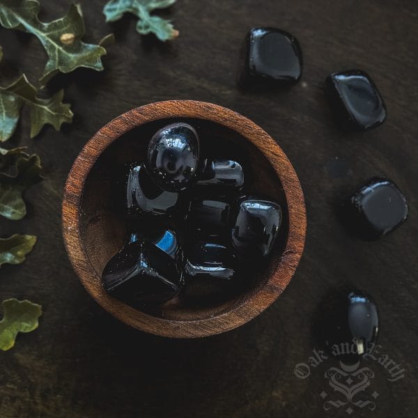 obsidian, witchcraft crystals, magical crystals, australian witchcraft supplies, adelaide witchcraft shop, folk herbalism australia, australian herbalism, pagan supplies, herbal supplies, wicca supplies